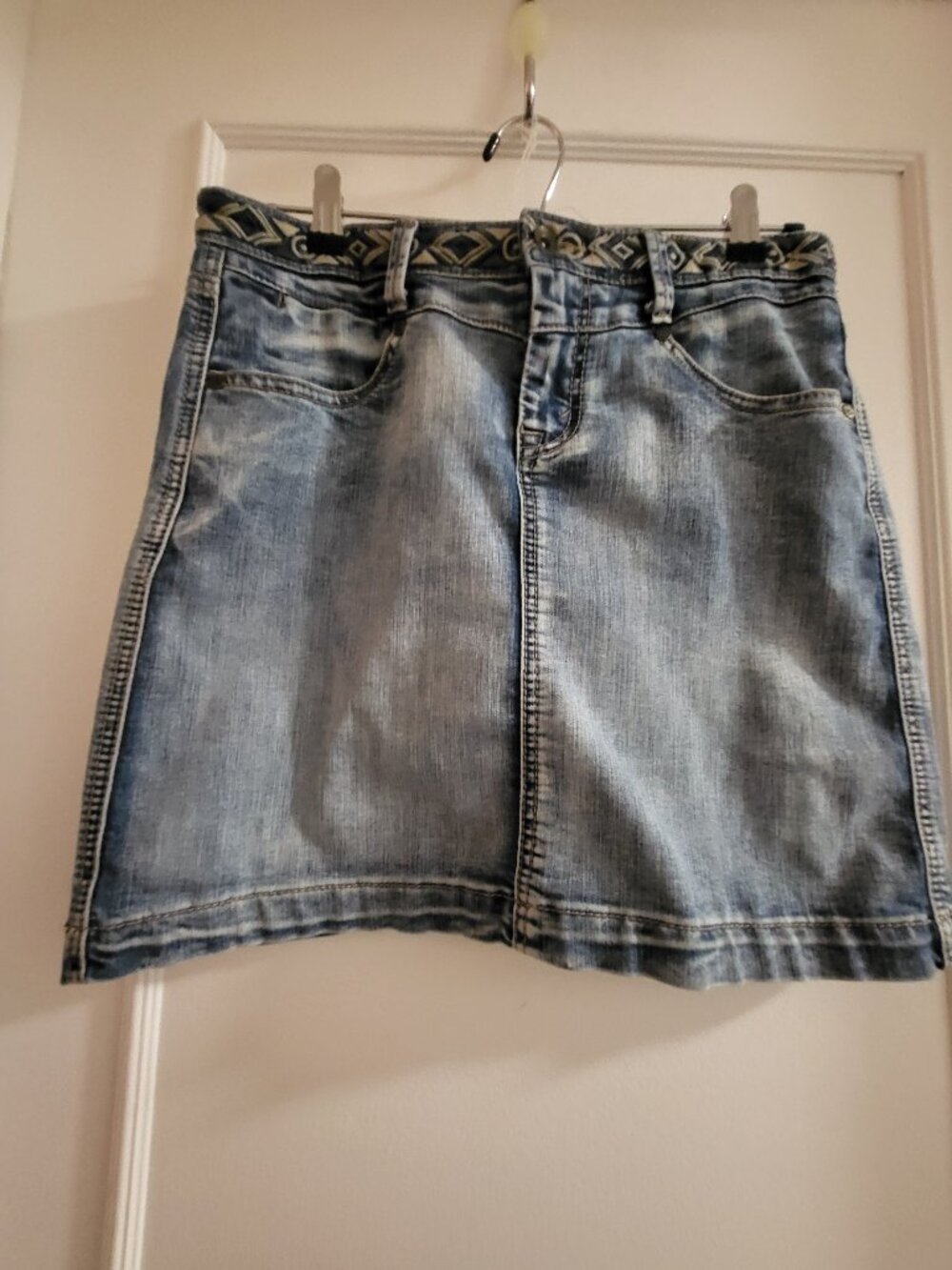 Vintage LOIS JEANS Denim Mini Skirt - Size 7 - Y2K Boho Geometric Waistband